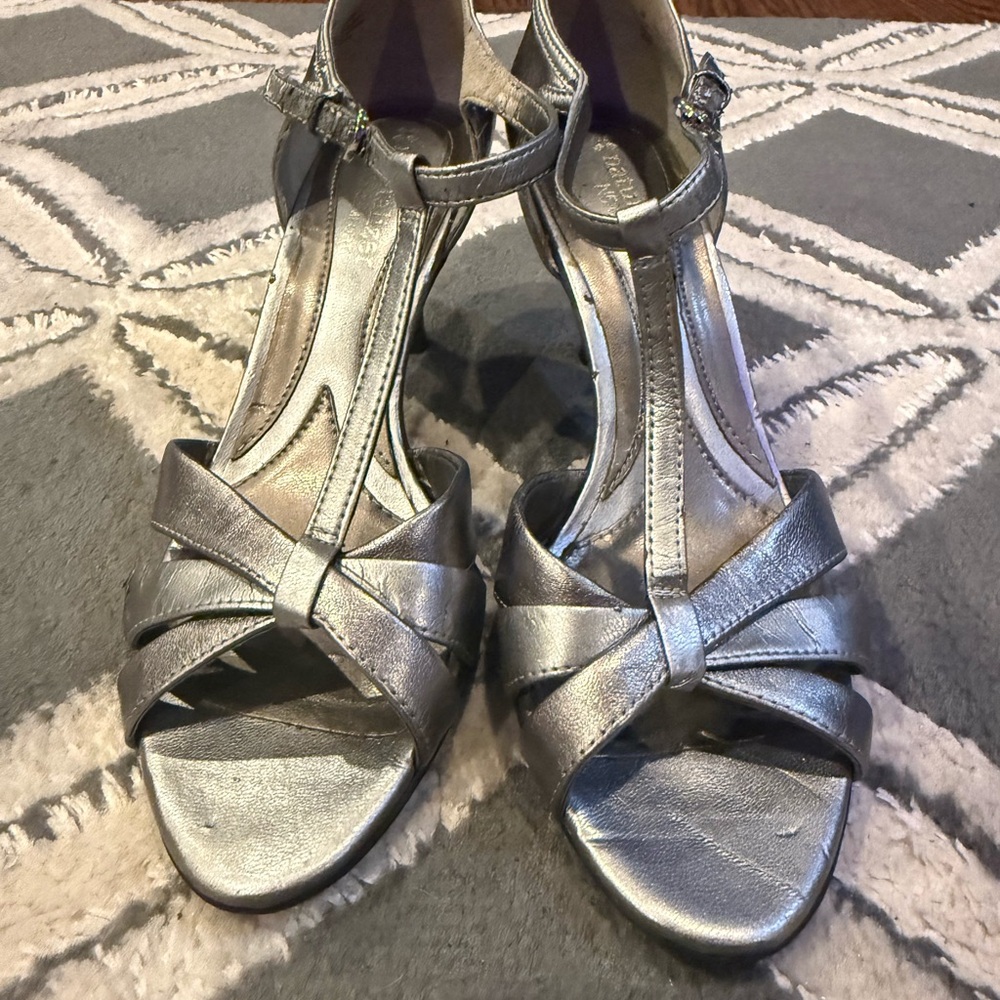Naturalizer Silver Strappy Heels